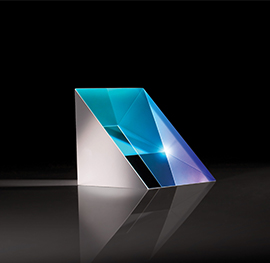 TECHSPEC® Rechtwinklige λ/20 Prismen aus UV Quarzglas speziell für hochpräzise Laseranwendungen