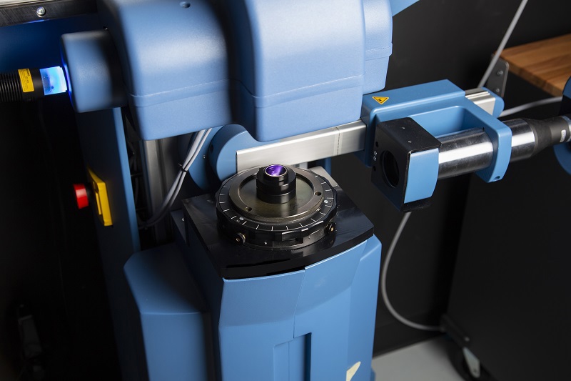 A slanted-edge MTF measurement. Multiple measurement areas can be concurrently tested.